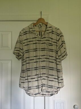 Bridge & Burn Short Sleeve Button Down